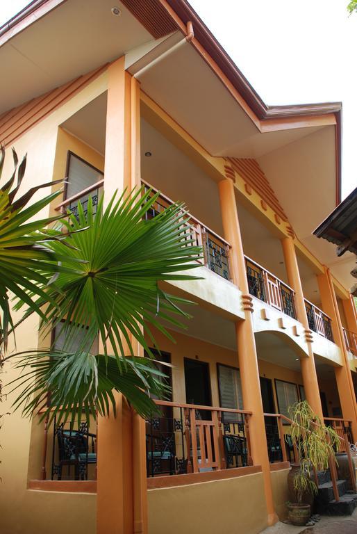 Darayonan Lodge Coron Exterior photo